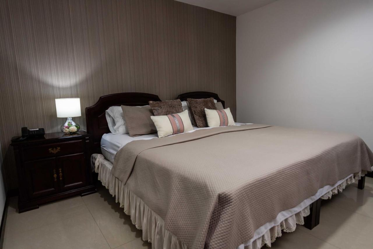 Casa Lolita Hotel-Boutique Portoviejo Extérieur photo
